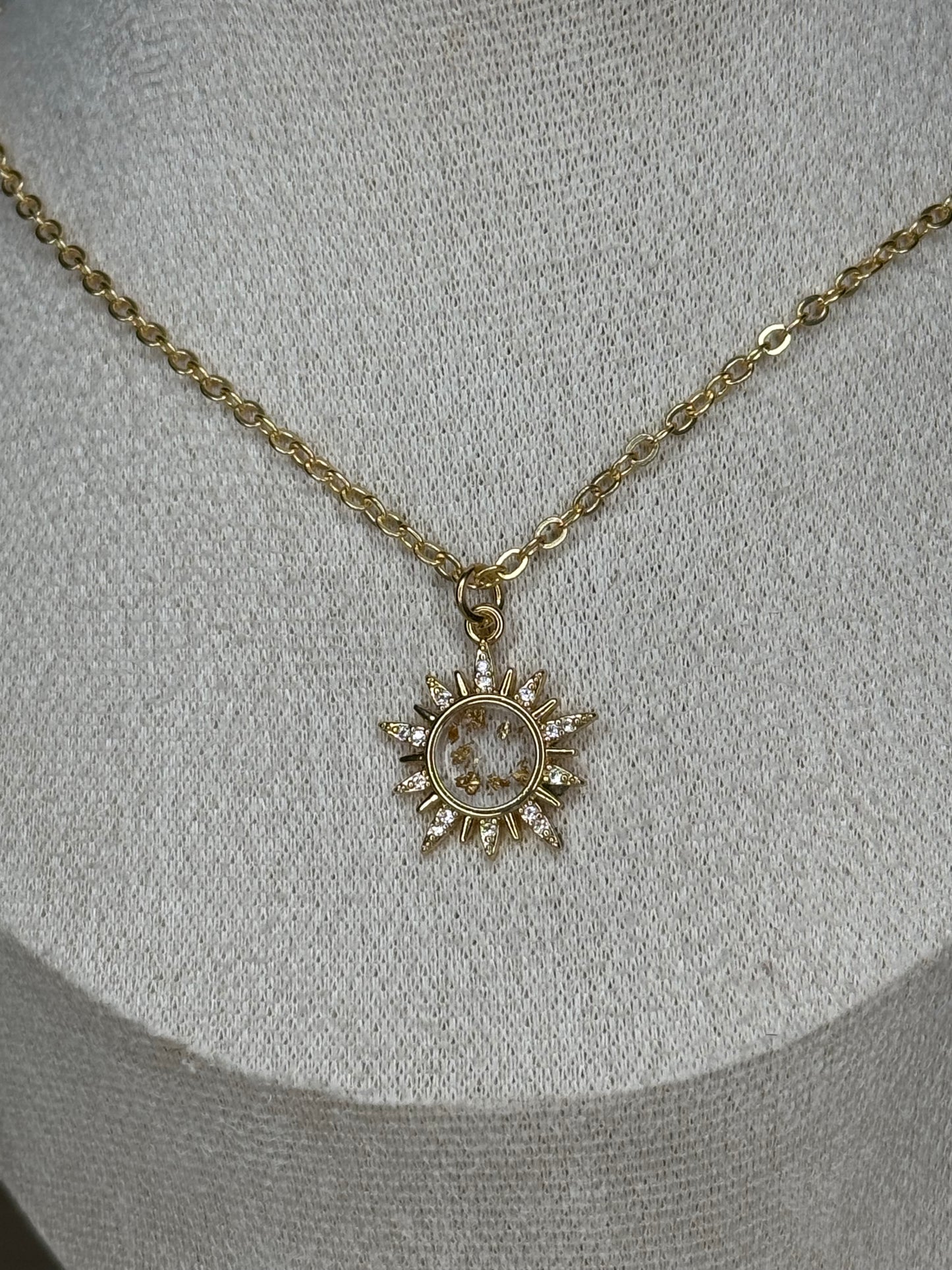 Collier « Soleil d’or »